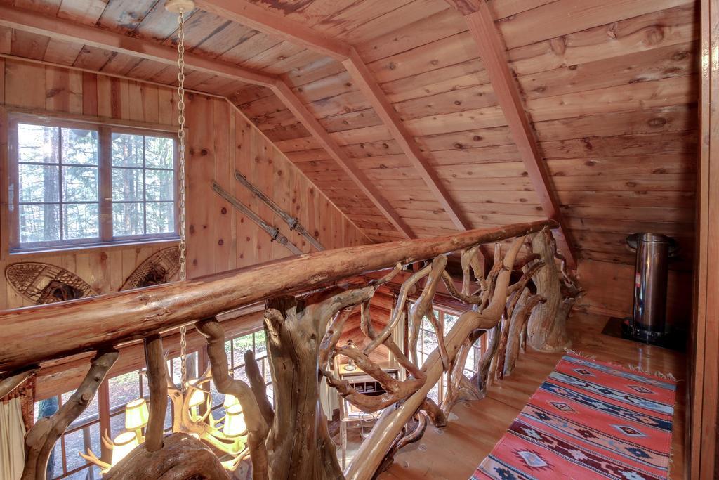 Zoe'S Log Cabin Welches Exterior foto