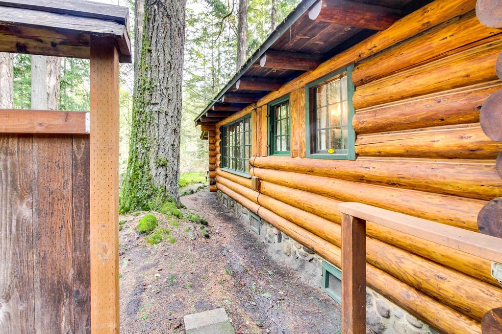 Zoe'S Log Cabin Welches Exterior foto